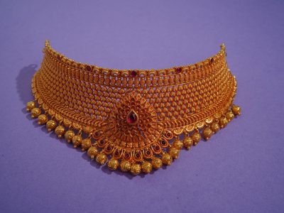 TEMPLE CHOKER NECKLACE